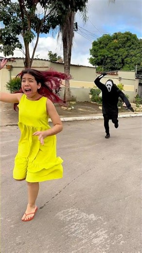 Ela só queria uma cocacola pra refrescar 🤣 #funny #shorts