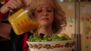 Parm up some shrimp because there's an encore of #TheGoldbergs tonight! 🍤 Dinner is served at 9:30|8:30c! | The Goldbergs