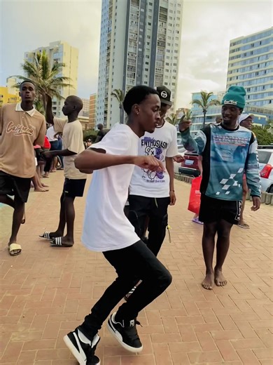 Bhenga dance 🕺🏻 #gqomtakeover #bhengadance #gqomtotheworld #shorts #fyppppppppppppppppppppppp