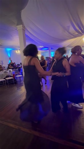 Back with another “girls just wanna have fun” Ladies lead in DFW Swingout. #swingdance #dallas #swingout #dfw #swingdancer #fortworthtx #dallastexas #dancer #dance #ladies | DJ Shorty Smooth