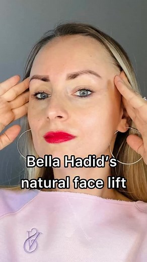 It is a wonderful trick, but… Here’s why it’s best in moderation 👇 1️⃣ Too much tension on your scalp can cause headaches hair loss. 2️⃣ Elastics in the same spot = breakage. 3️⃣ Constant pulling = tension headaches. 4️⃣ Long term? Thinner, weaker hair. 💡 Tip: Use this look for events or when you want that sleek, lifted vibe. For everyday, keep it softer, switch styles, and give your scalp a break. Did you know that there’s actually a surgical option called the Ponytail Facelift, usually done 