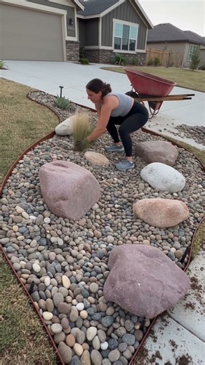 I Transformed My Boring Front Yard With River Rocks & Giant Boulders 😍