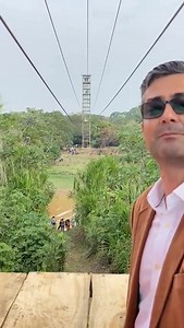 #TRINIDAD: MANFRED REYES VILLA HACE CANOPING EN PUERTO BALLIVIAN Alcalde Manfred Reyes Villa hace canoping en Puerto Ballivián, Beni, lugar al que el alcalde de Trinidad, Cristhian Cámara, invitó hoy a conocer a la delegación de autoridades y empresarios cochabambinos que visitan ese departamento. Beni no solo se abre a potenciar la economía entre ese departamento y Cochabamba, también muestra su turismo. OPINIÓN BOLIVIA TRINIDAD 27/AGOSTO/2021/ | El Termómetro Noticias