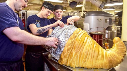 Tour the $2B nuclear submarine kitchen