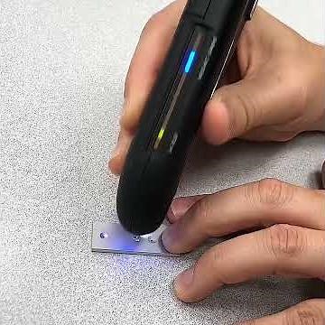 Testing lab grown diamonds using Moissanite tester