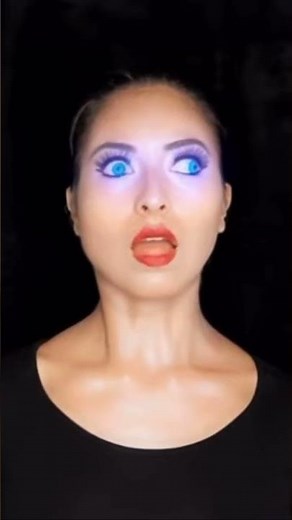 Salome3000malfunction #artificialintelligence #fembot #humanoidrobot #robot #robotgirl #ai #female
