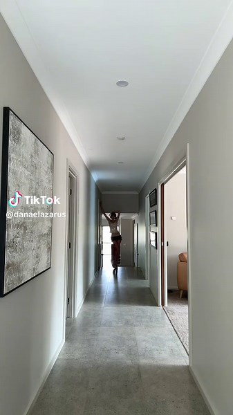 Creative Walking Outfit Ideas for the Fashion Runway