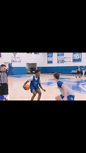 How about the ball movement at Kenucky Basketball practice? Seven passes in 10 seconds, for an open shot. Beautiful. (UK Athletics) #BBN #KentuckyWildcats #KentuckyBasketball #CollegeBasketball | KY Insider
