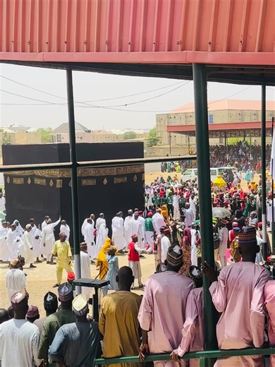 Understanding the Ritual of Tawaf Around the Kaaba