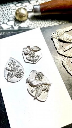 Come watch me make a precious metal clay pendant.