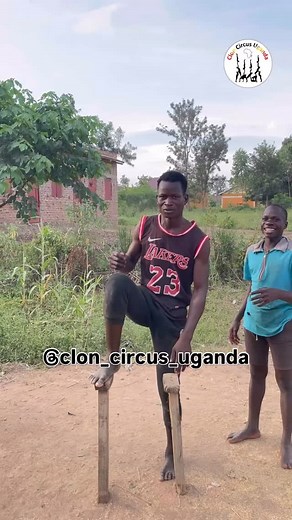 Hello 👋 fam!, Say something about this handstand balance @clon_circus_uganda to the world 🌎. FOLLOW 👇 @coach_fredrick_lugard @clon_circus_uganda Join us in making a difference to the children of @clon_circus_uganda ! Donate now via link 🔗 in Bio. . . . . #amazing #africa #instagood #support #instareelsindia❤️ #viral #trending #fit #reels #instalike #connection #explore #explorepage #followforfollowback #gym #love #instamood #instadaily #trendingreels #viralreels #acrobatics #usa #uganda | Cl