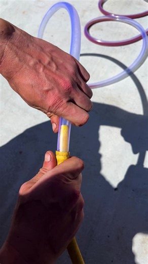 24K views · 33 reactions | Right Way To Clean Hose Pipes! | Truques do Panda | Facebook