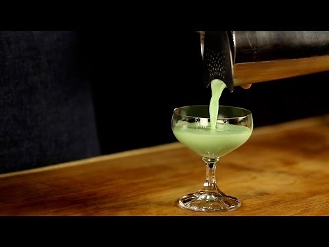 Grasshopper Cocktail Recipe - Liquor.com