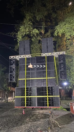 Kita readykan amunisi terbaru dari kami🤙🏻 harga bersahabat 2026 kita ready semua dengan konsep ontran-ontran dan juga spek terbaru pastinya!!! Info job karnaval lebih lanjut hub admin di bio profil 😉🙏#marcellproaudio #soundviral #soundsystem #pati #fyp