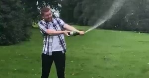 Noroc la Loto: 10.000 de lire lunar, timp de 30 de ani