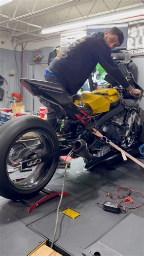 Midwest Performance & Tuning tt: @mwpdave ig: @midwestperformance_tuning #TURBOKING | TURBO KING