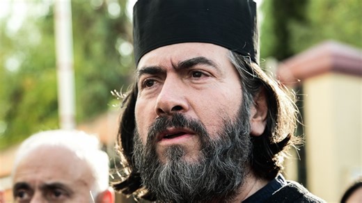 Ανατροπή στη δίκη πατρός Αντωνίου: Βαρύ ποινικό παρελθόν στους καταγγέλλοντες καταλογίζει ο βασικός μάρτυρας | Athens Magazine