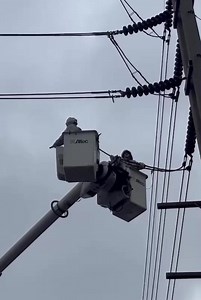 31K views · 251 reactions | Line Work #electrician #Lineman #electrical | Line Man | Facebook