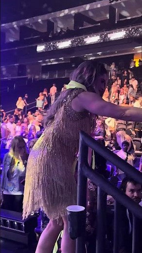 Danielle Fishel Graciously Greeting Fans at DWTS Con
