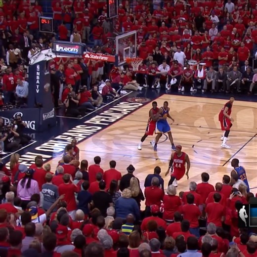 4.5M views · 78K reactions | 10 years ago today, one of Stephen's most ICONIC Playoff moments 勞 | Golden State Warriors | Facebook