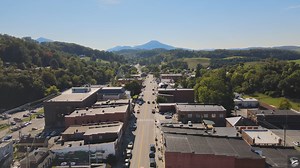 23K views · 663 reactions | This is the 29th episode of our new Exploring Appalachia series! Join me as I explore the Jewel of Appalachia's Backcountry in Tazewell Virginia! If you want to watch the full 4kHD version, it's available on our YouTube channel, here: https://youtu.be/hhgV27icLsg | Mountain Roots | Facebook
