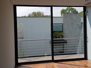 DRENES EN LAS VENTANAS, ¿QUÉ FUNCIÓN TIENEN? - Merkalum