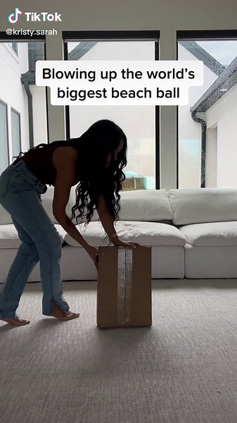 the way this almost broke all of my light fixtures #beachball