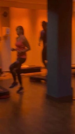 Get steppin' and burn up to 400 calories with HIIT STEP🔥 HIIT STEP is a high intensity workout using only your body weight and a step. This class is choreographed to bespoke soundtracks created by some of the UK’s top House DJs, which makes your workout feel like a party. Step out of your comfort zone and into the 'Anaerobic' zone, where you'll continue to burn calories for up to 12 hours after the class. Oh, and the best thing about this class…it’s only 30 minutes.🤯 Try this class by saving y