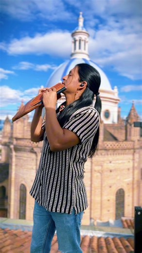 Historia de un Amor - Panflute #cuenca #ecuador #flute #music #love #soul #relax #heaven #live #beautiful | Raimy Salazar