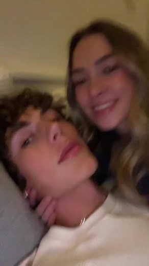 💋😘#relationshipgoals #couplegoals #lovelaunguage #funnycouple #kissingmybestfriend #kiss #cuddleszn #cantstopkissing #kissing #fyp #foryoupage #tiktokshop #tiktokbanned #rednote #ashtrevino