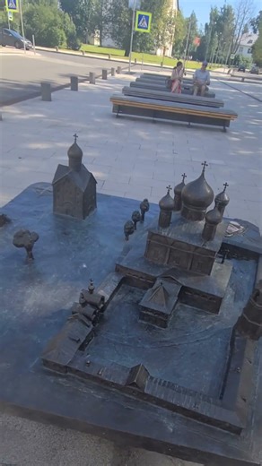 🇷🇺 Russia, Veliky Novgorod. Decorative object (model of Znamenskaya Square)