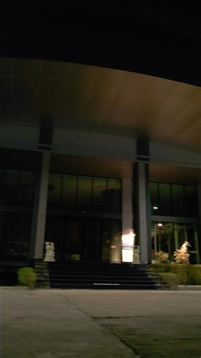 🔥 Bangkok Night Walk 🌙 Modern City Lights & Silent Streets | Thailand 2026 #Shorts