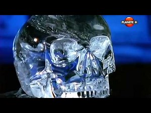 Les 13 Crânes De Cristal