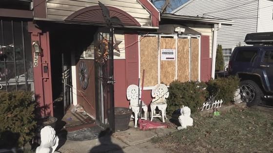 Elyria house fire leaves resident, firefighter injured