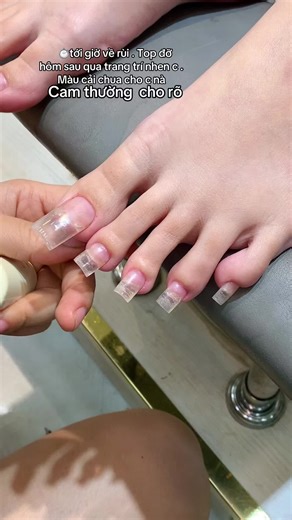 Mẫu Nail Mắt Mèo Xinh Cho Tết 2023