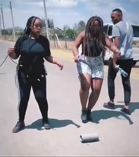 Boohle - SINGILI ( dancing in Kenya) 🇰🇪💕🇿🇦