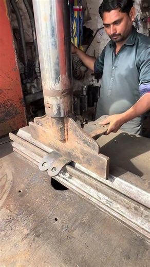 Hand Water Pump's Parts Bending With Heavy Pressure of Hydraulic Press Machine #hydraulicpress