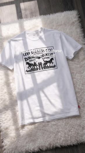 Classic Levi's T-Shirt Design