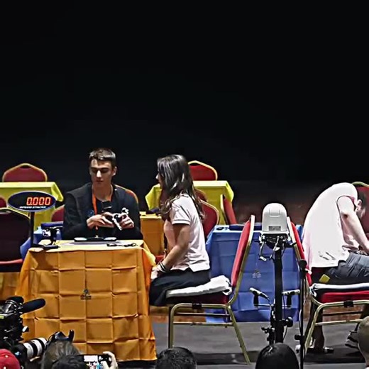 3x3 Rubik's Cube World Championship 2017 Highlights