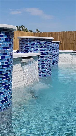 ✨ Check out this gorgeous freeform pool spa 💦🔥 We can’t wait to show you how it lights up at night with all the fire & water features ✨🌊 Stay tuned — this one is a showstopper! 👀 Www.UltraPoolsTX.com. #FreeformPool #DreamBackyard #LuxuryPool #SpaGoals #PoolInspo #BackyardDesign #OutdoorLiving #PoolBuilder #HoustonPools #FireAndWater #PoolsideParadise #CustomPools #StaycationVibes #BackyardGoals | Ultra Custom Pools