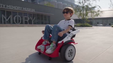 Joyracer 24V Bumper Cars with Remote, 2*100W Electric Ride on Toys for Big Kids, 360° Spin, EVA Wheels, Blue