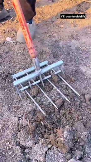 🌱⚙️ Leverage-Assisted Foot-Step Cultivator for Deep Soil Aeration