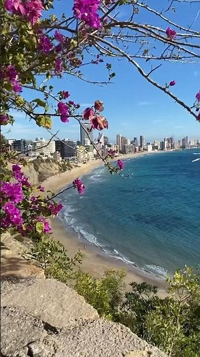 La Playa Más Espectacular de Calpe con el Peñón de Ifach en Todo Su Esplendor 🌊✨#viajes