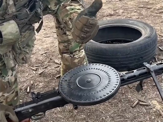 苏联DPM轻机枪，传说中的“大盘鸡”