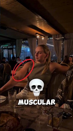 This Woman Has an Insanely Impressive Physique!