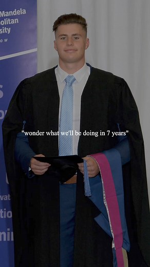 don’t get too romantic about your future kids. i studied two degrees to become a financial manager. now i make 20 second videos, lift weights & travel around the world looking like a bum. ✌️ | Timon Kriek