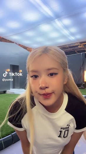 me rn: 🫠🌹 @ROSÉ #PUMA #Sportstyle #HStreet #Rosé #Fitcheck | rose