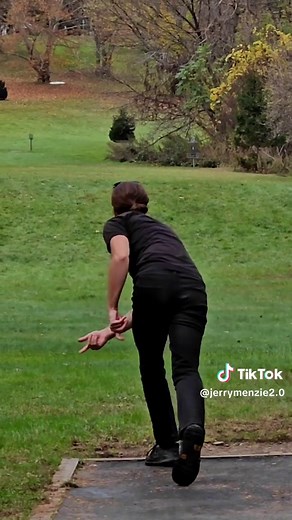 Slow-Mo Forehand Technique • 175g Star Destoyer #fyp #foryou #slowmo #fypシ #slowmotion #discgolf #forehand #flick #discgolftiktok #disctok #xcyzba #frolf