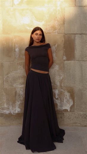 Tu estilo empieza en el salón ✂️✨ En Jean Louis David trabajamos cada look con asesoramiento personalizada, técnicas exclusivas y tratamientos que cuidan de verdad tu cabello. Ya sea un cambio sutil o un cambio radical, estás en las mejores manos. 📍Reserva tu cita y descubre tu mejor versión. | Jean Louis David (Spain)