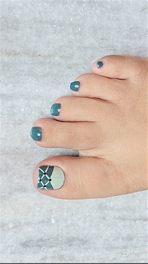 Must watch foot nail art #pedicure #toenailart #naildesign #shorts #feetnail #viral #foot #nailinspo